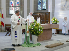 Lumen Christi - Auferstehungsmesse in St. Crescentius (© Karl-Franz Thiede)